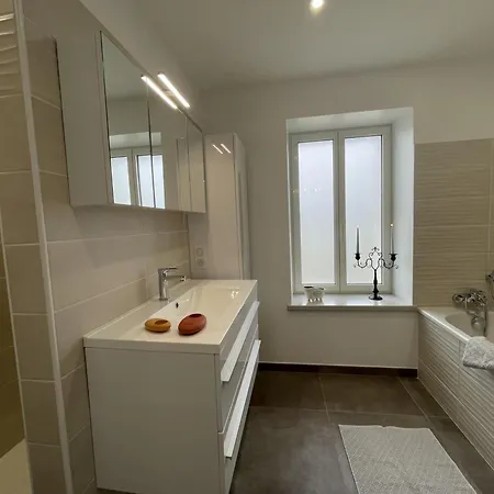 Détente Avec Piscine Privée Et Activités à Haut-bocage - Fr-1-489-455 Louroux-Hodement