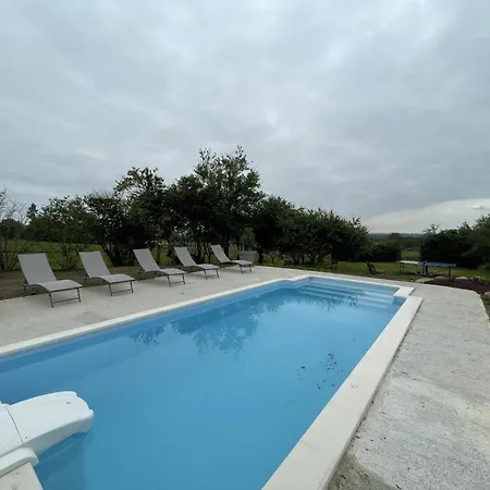Détente Avec Piscine Privée Et Activités à Haut-bocage - Fr-1-489-455 Сasa de vacaciones Louroux-Hodement