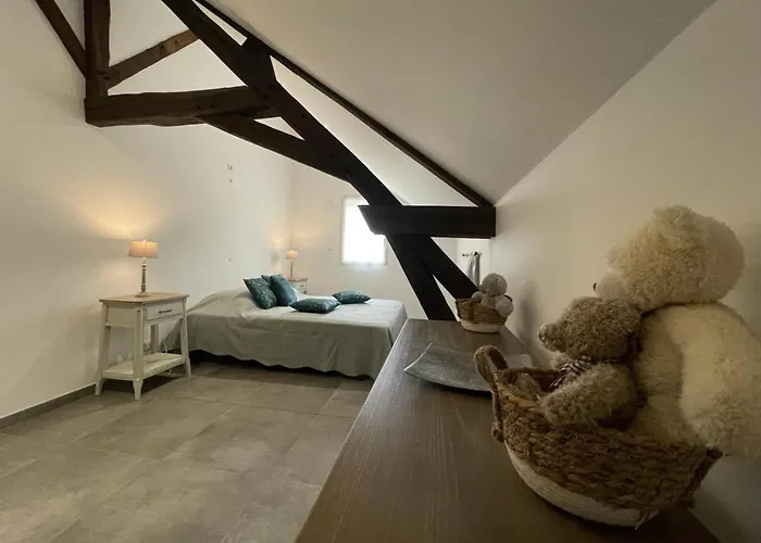 Holiday home Sejour Detente Avec Piscine Privee Et Activites A Haut-bocage - Fr-1-489-455